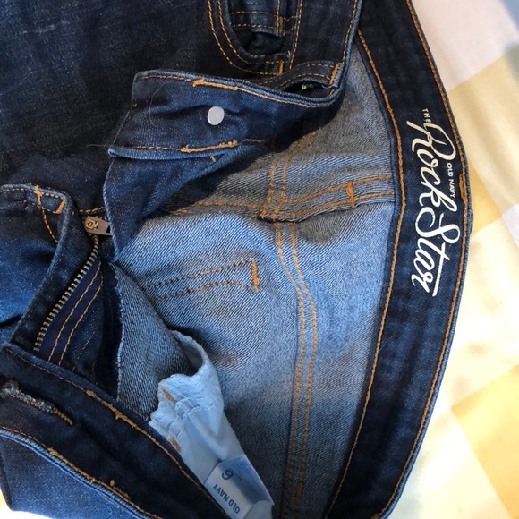 Female Old Navy The Rock Star Jeans Size 6 - Picture 2 of 3